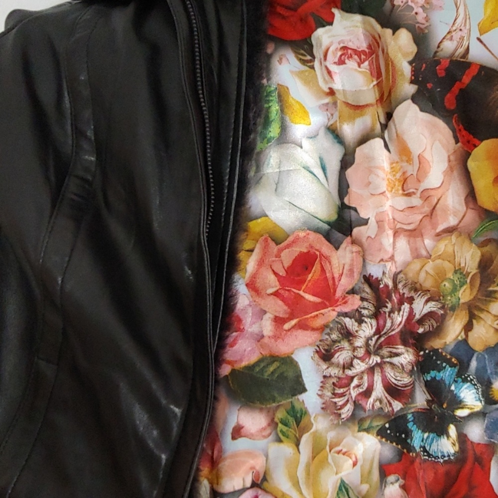 Leather jacket - Picture 2 of 3